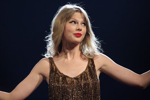 Taylor Swift, artista de la productora Universal Music