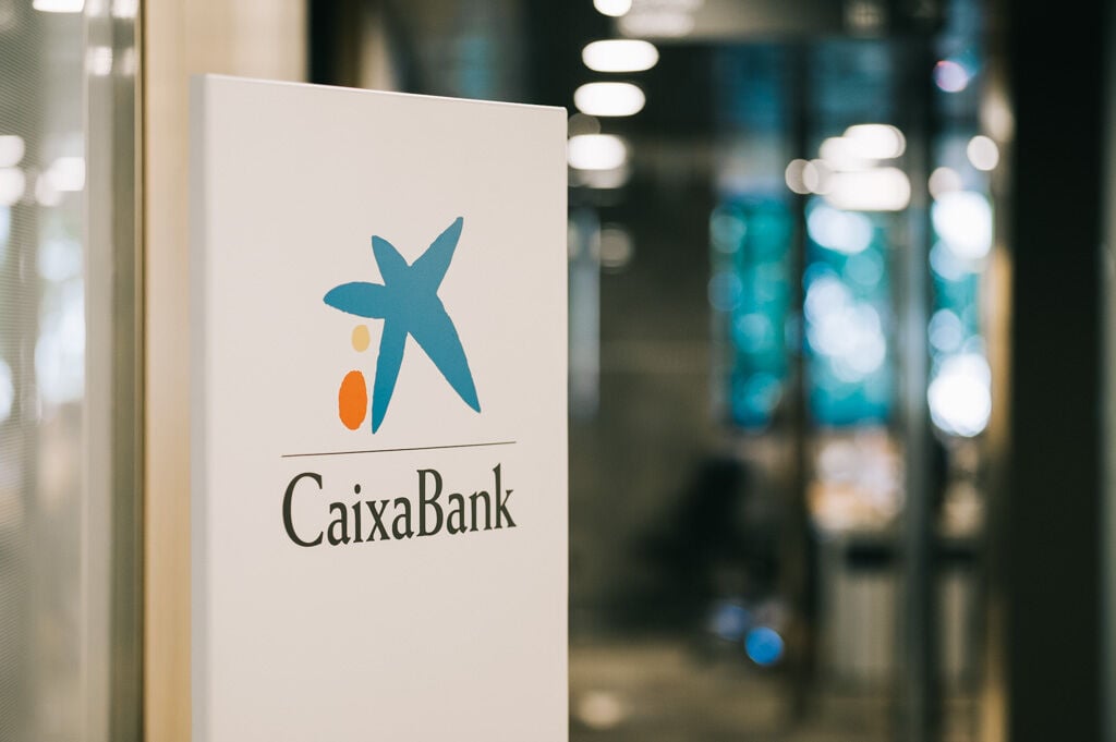 CaixaBank ejecuta un 9,68% de su recompra de acciones en dos semanas