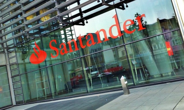 RBC eleva el potencial de Banco Santander por encima del 30% 