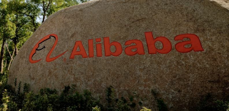 Alibaba pierde lo ganando ante las acusaciones de falsificaciones en EEUU