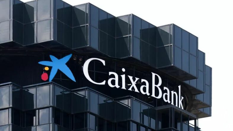 CaixaBank, el valor más resiliente de un sector financiero a la baja