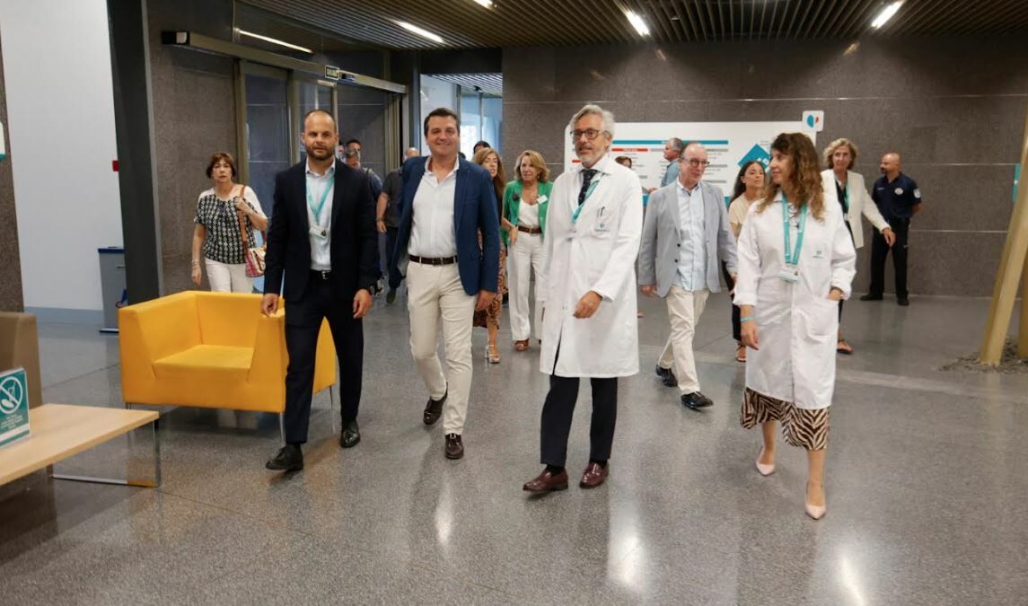 El alcalde destaca que el Hospital Quirónsalud Córdoba se ha consolidado en 5 años como referente tecnológico y asistencial de la provincia