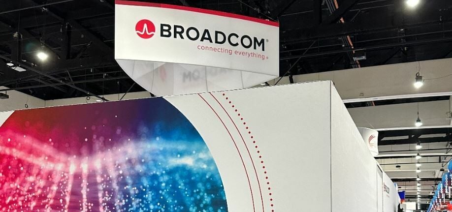 Broadcom eleva su previsión de ingresos anuales por chips de IA