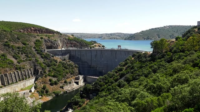 Iberdrola comienza la puesta en servicio de la central hidroeléctrica de bombeo de Valdecañas, España