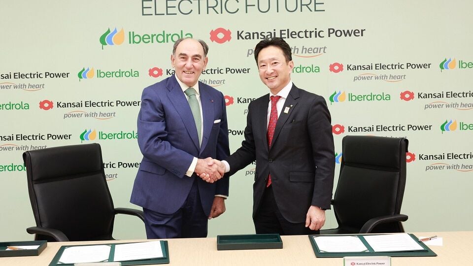 Iberdrola y Kansai cierran su alianza en eólica marina con la inversión de 1.280 millones Iberdrola y Kansai cierran su alianza en eólica marina con la inversión de 1.280 millones