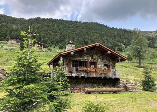 Andorra se viste de verde y acoge al viajero en las exclusivas Borda Mangautxa y Hermitage Mountain Lodge Borda Calbó