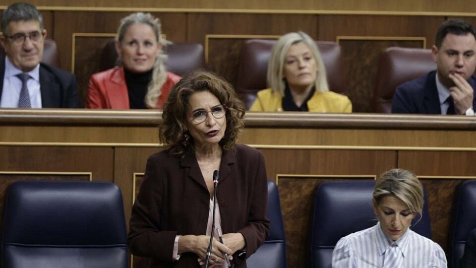 El Gobierno salva su reforma fiscal al pactar con Podemos un nuevo impuesto a las energéticas