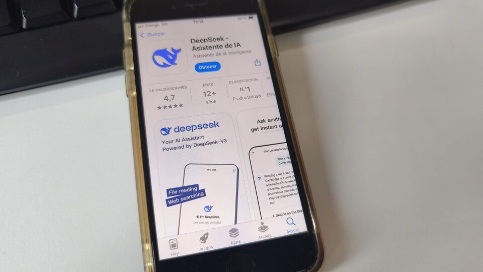 DeepSeek: la app de IA china ya desbanca a ChatGPT en descargas para iPhone